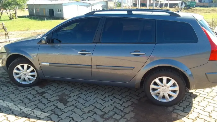 Renault Megane Grand Tour Dynam. Hi-flex 1.6 16V 2013