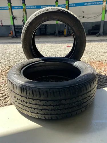 Venda de pneus seminovos em bom estado