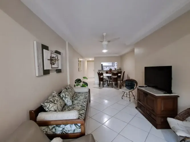 Apartamento à Venda no Centro de Guarapari