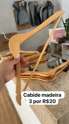Kit cabides de madeira (3 unidades)