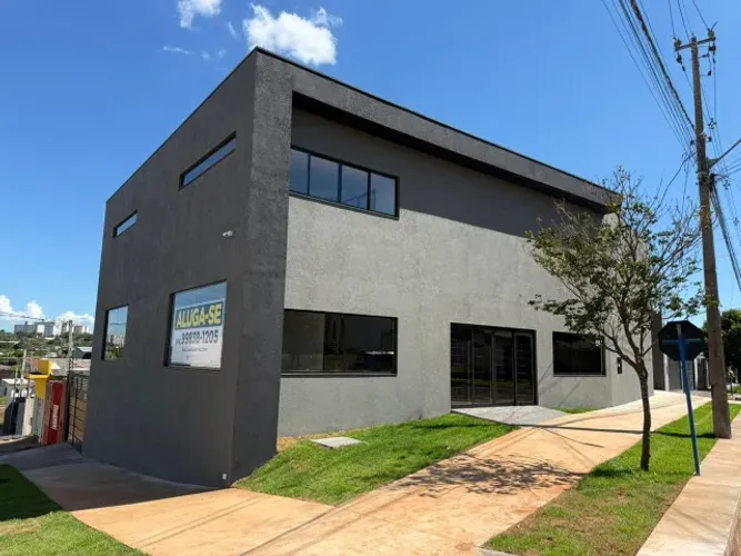 BARRACÃO COMERCIAL / 442,75M² / MARINGÁ-PR