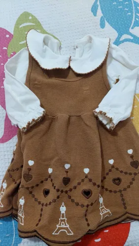 Conjunto de vestido e body, marca Milon, tamanho 3 a 6 meses, cor marrom