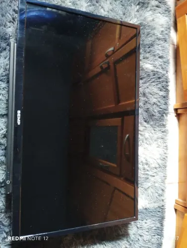 Tv Semp. 32'' polegadas