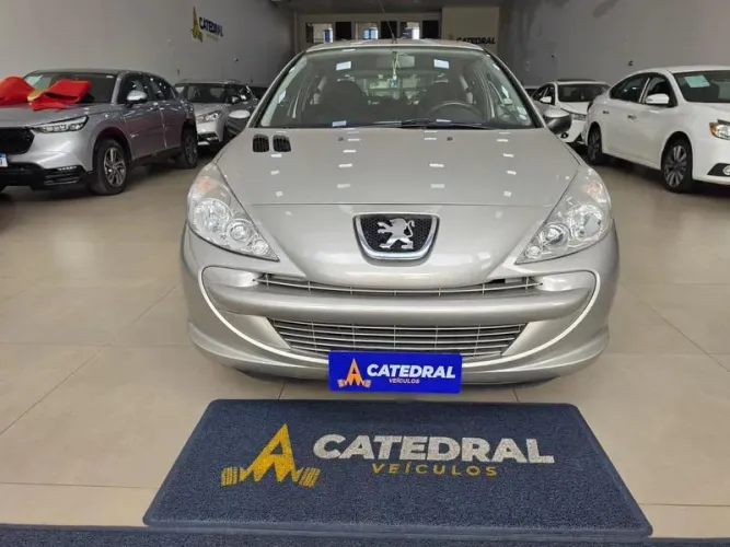 Peugeot 207 XR 1.4 Flex 8V 5P 2012