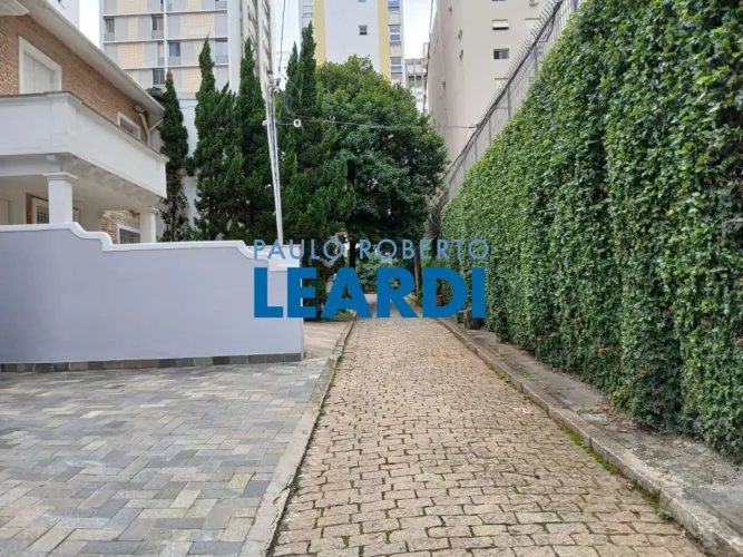CASA DE VILA - JARDIM AMÉRICA - SP