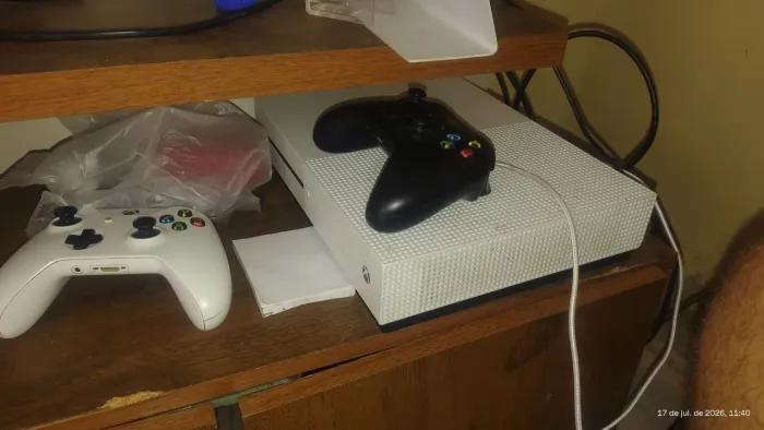 Xbox One S