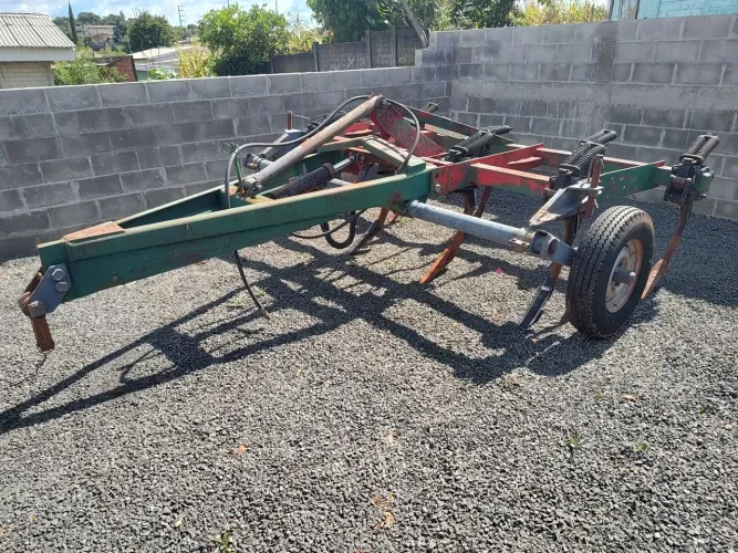 Subsolador Stara 9 astia no comando 