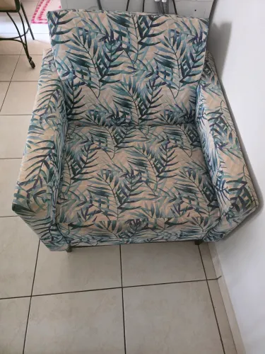 Vendo duas poltronas 