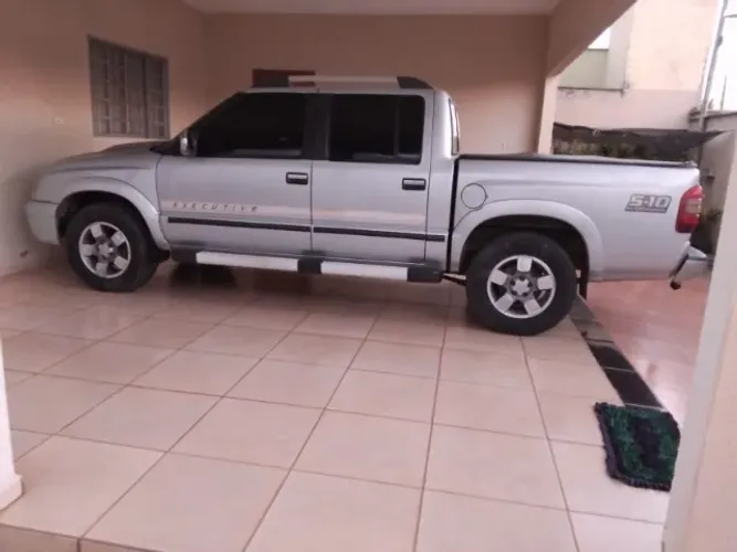 Chevrolet S10 P-up Executive 2.4 MPFI F.power CD 2011