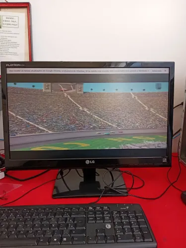 Monitor LG 22 polegadas e2241 HDMI (não está ligando)