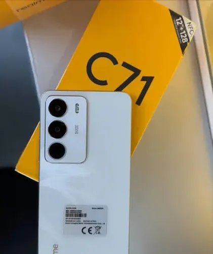 Celular Realme C71 128 GB + 4 GB RAM Novo