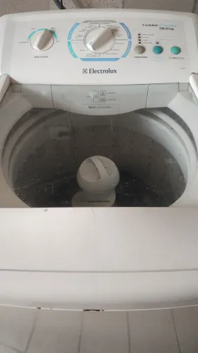 Máquina de lavar roupa Eletrolux