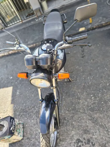 Moto em perfeito estado