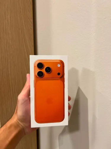 iPhone 17 Pro Max 512GB Laranja - NOVO/ LACRADO - RETIRADA EM LOJA FISICA