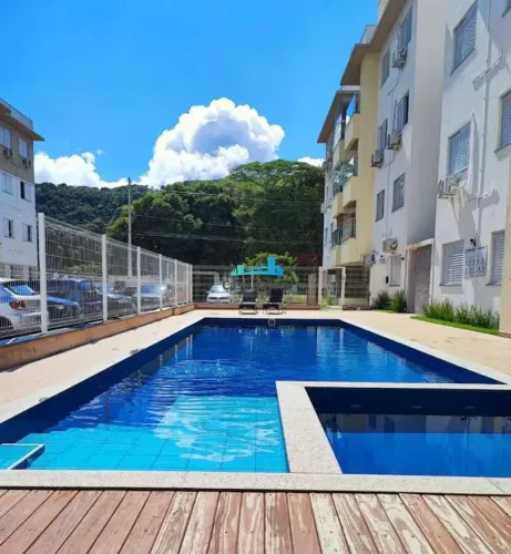 Apartamento de 2 quartos na Vargem Grande