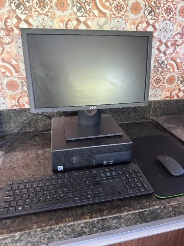 Dell Optiplex 3080 Torre, com Leitor de CD