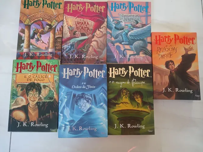 EDIÇÃO CLÁSSICA-HARRY POTTER 7 LIVROS