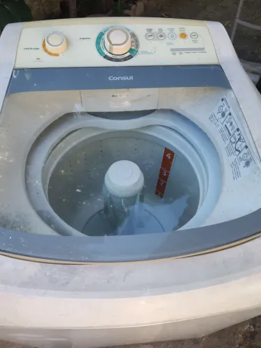Máquina de lavar roupa 10kg funcionando perfeitamente