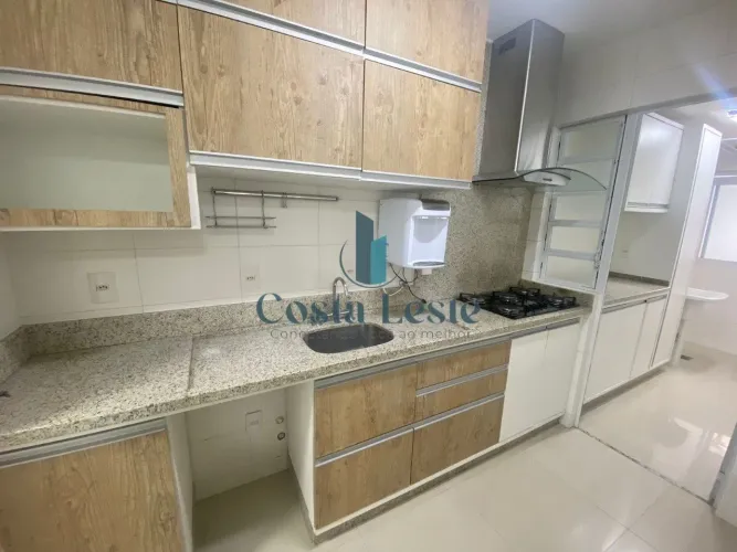 Apartamento Alto Padrão para Aluguel no Pantanal - 3 Quartos, 2 Vagas e Lazer Completo
