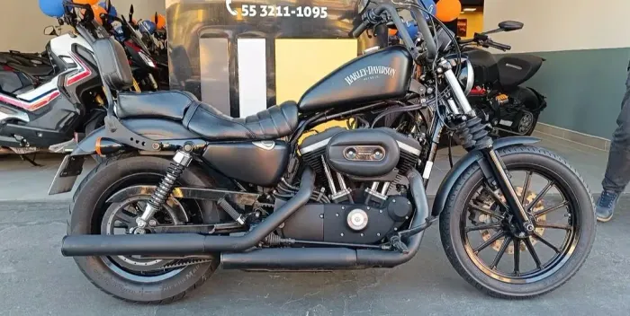 Harley Davidson Sportster Iron 883 2015