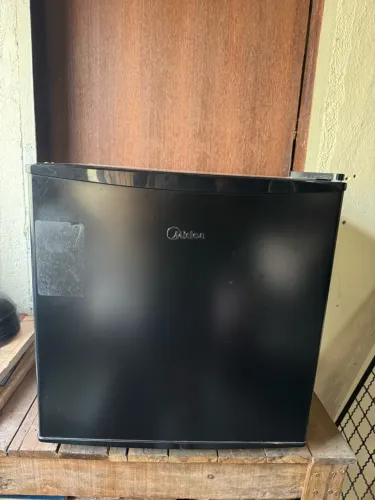Frigobar midea 45Litros