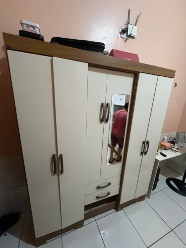 Guarda roupa