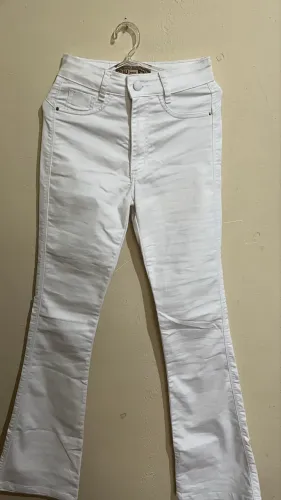 Calça flare