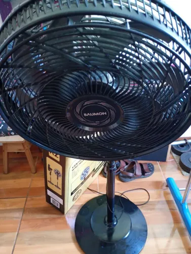 Ventilador de pé