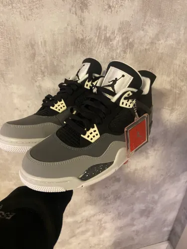 Jordan 4 Fear