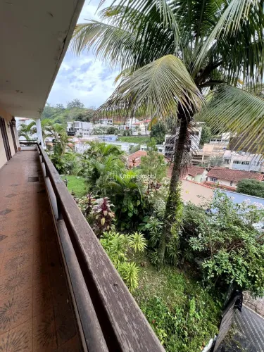 Casa com 6 dormitórios à venda, 395 m² por R$ 1.600.000,00 - Verbo Divino, BM