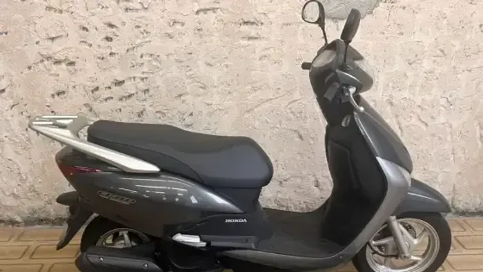 Moto Honda Lead