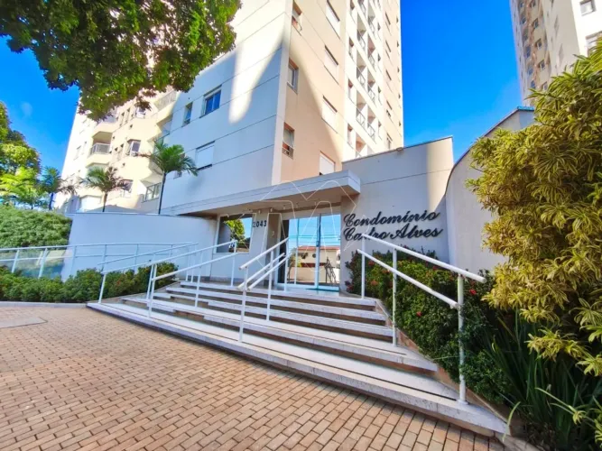 Locação de Apartamentos / Padrão na cidade de Araraquara
