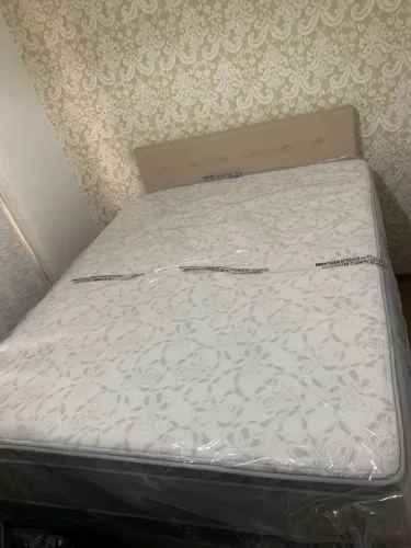 Colchão casal Serrano SC Comfort, em ótimo estado e muito bem conservado.