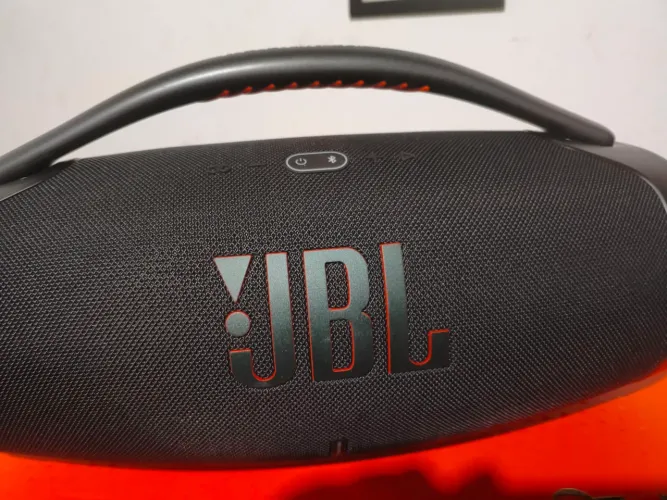 Bombox 3