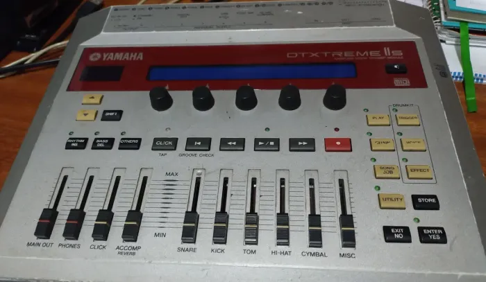 Yamaha dtxtreme2s módulo