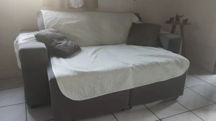Sofá 2 lugares 