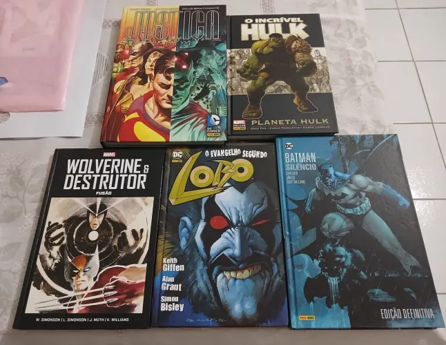 11 HQs Batman Silêncio Planeta Hulk Wolverine & Destrutor Fusão Esquadrão Suicida e outros