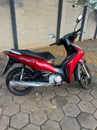 Moto | Painel digital | Liga leve | Doc. em dia