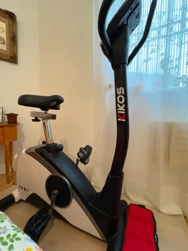 Bicicleta Ergométrica Semi Nova - Pouco uso