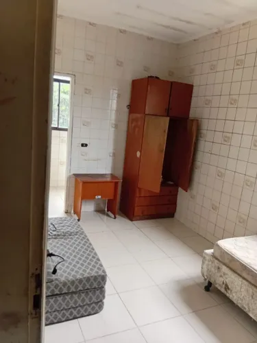 Alugo quarto no Embare