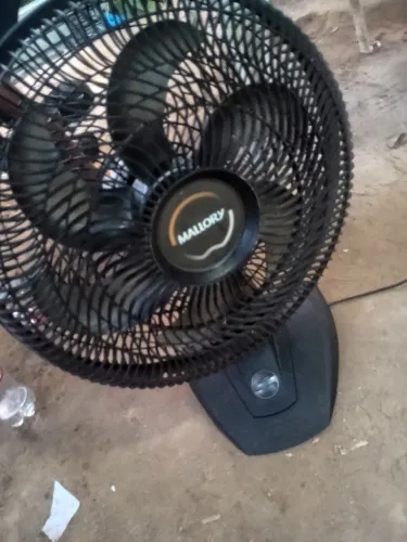 Vendo ventilador em ótimo estado whts *59