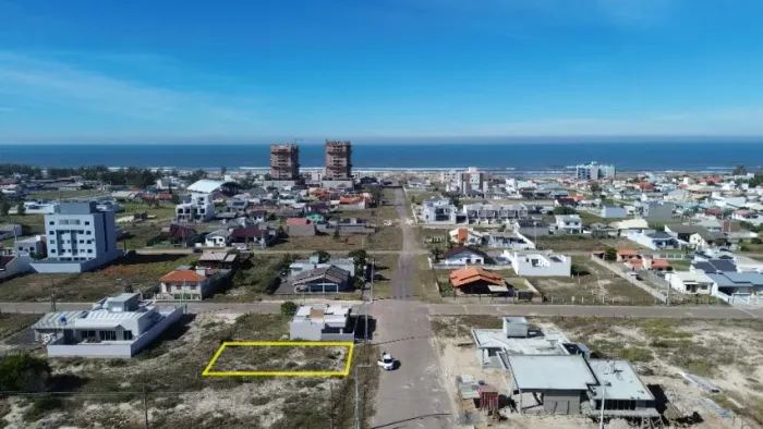 Terreno a 350 do mar na Praia Turimar em Balneário Gaivota