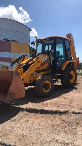 Maquina e Terraplanagem