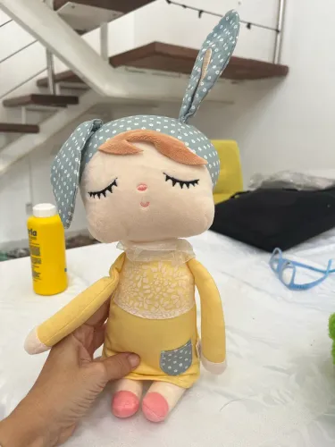 Boneca Metoo Angela Moça com Brinco de Pérola Original - excelente estado