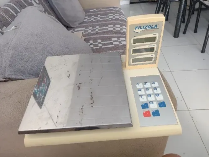 Balança de peso Filizola (usada)