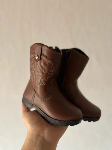 ? BOTA COUNTRY INFANTIL ? Tamanho 22 ?!