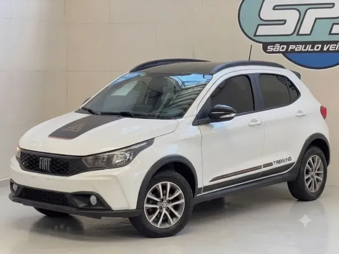 Fiat Argo Trekking 1.3 8V Flex Aut. 2023