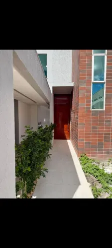 Vendo casa de 3 quartos em Condomínio no SIM