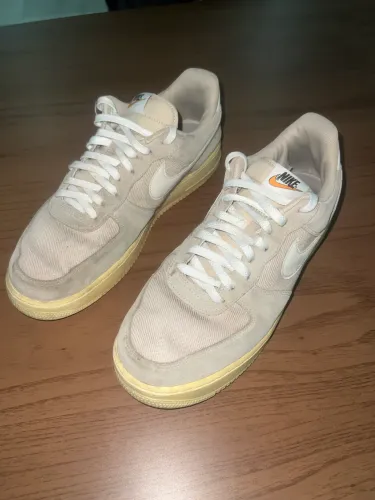 Nike Air Force 1 '07 LV8 "Rattan, USADO