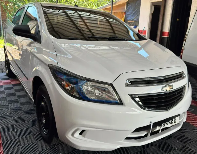 Chevrolet Onix Hatch LT 1.0 8V Flex Power Mec. 4P 2015